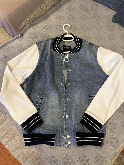 Vand geaca Hollister marimea L . Originala!