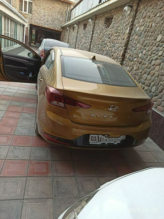 Hyundai Elantra 1.6 (2020)