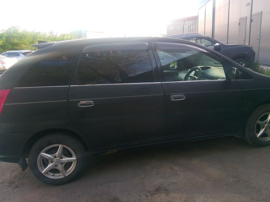Toyota Nadia 1998г