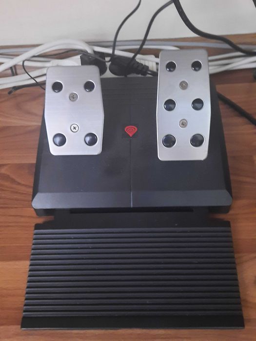 Продавам 900 градусов волан за игри Genesis Seaborg