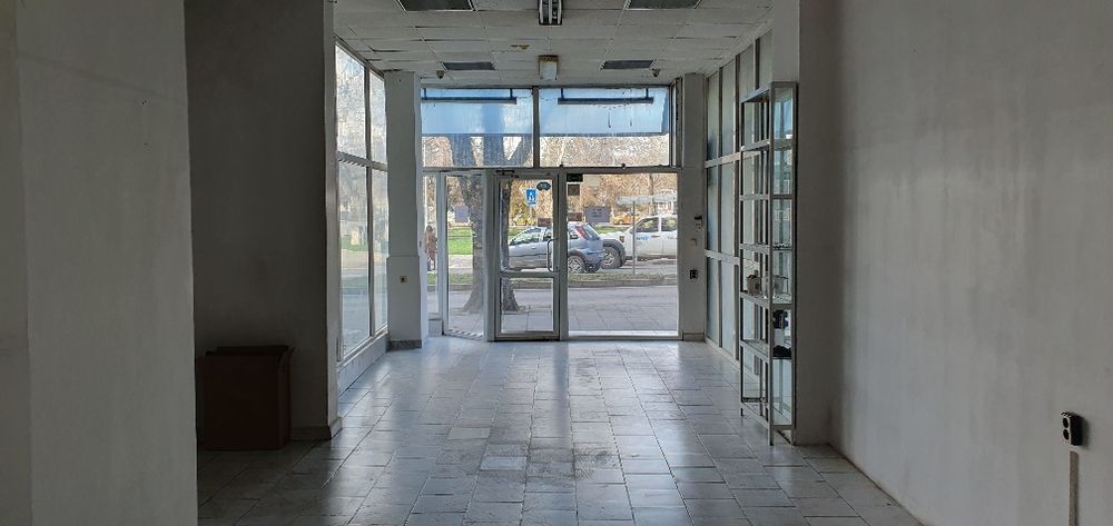 Дава се под наем Магазин в Разград, Център - 80 кв.м за 918 € - Снимка #8