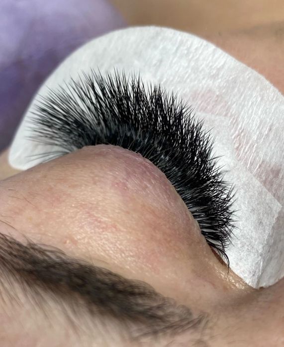 Наращивание ресничек