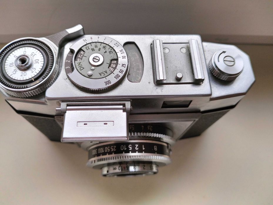 Zeiss Ikon Contina Novar-Anastigm at 1:3.5 f=45mm