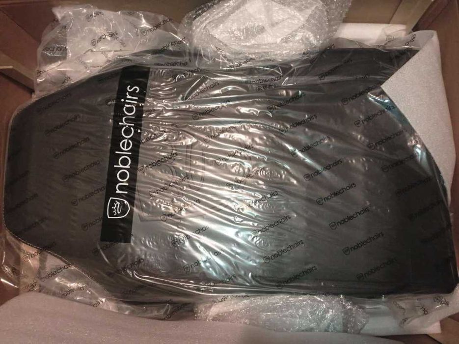 Noblechairs Hero Геймърски стол лимитирана серия