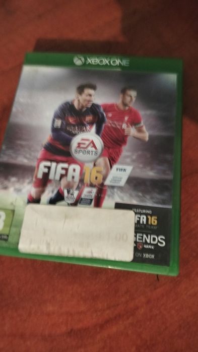 Vând jocuri Xbox one s .. FIFA 19 și 18 .f 2017.fifa 16.fifa 20