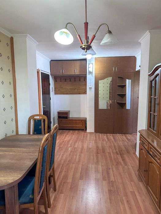 Inchiriez apartament cu 2 camere