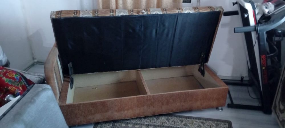 Диван в хорошем состоянии