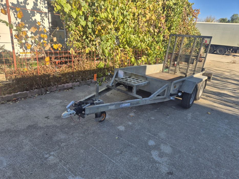 Remorca utilaj 2700kg marca indespension anglia 2018