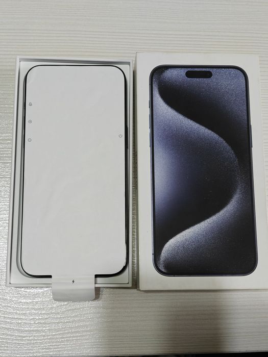 iPhone 15 Pro Max 256 gb akb 89