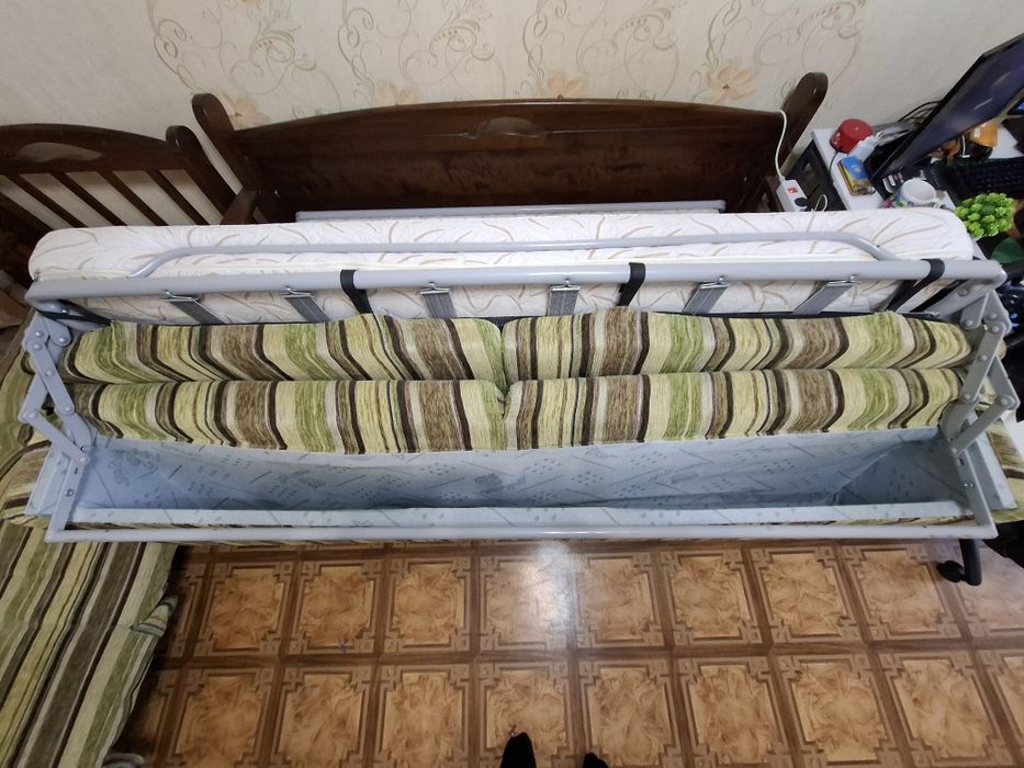 Продам комплект мебели