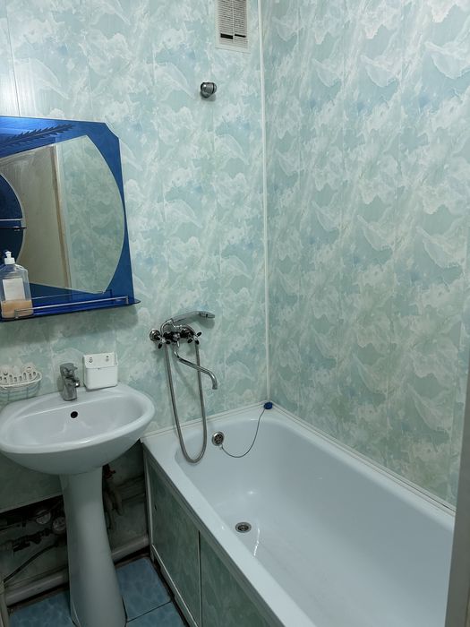 Продам 2 ком кв 4-10, 1 этаж