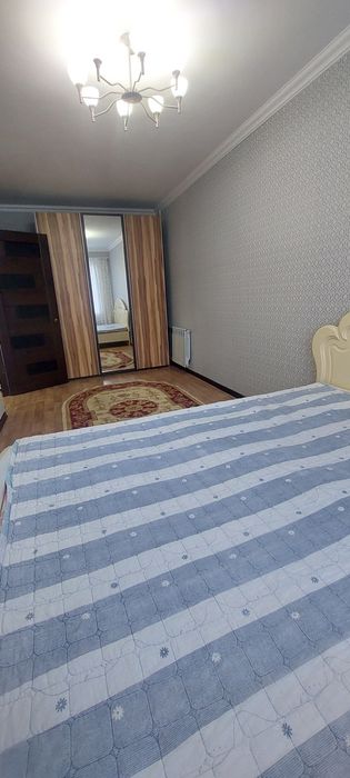 Продам  2-х комнатную квартиру .