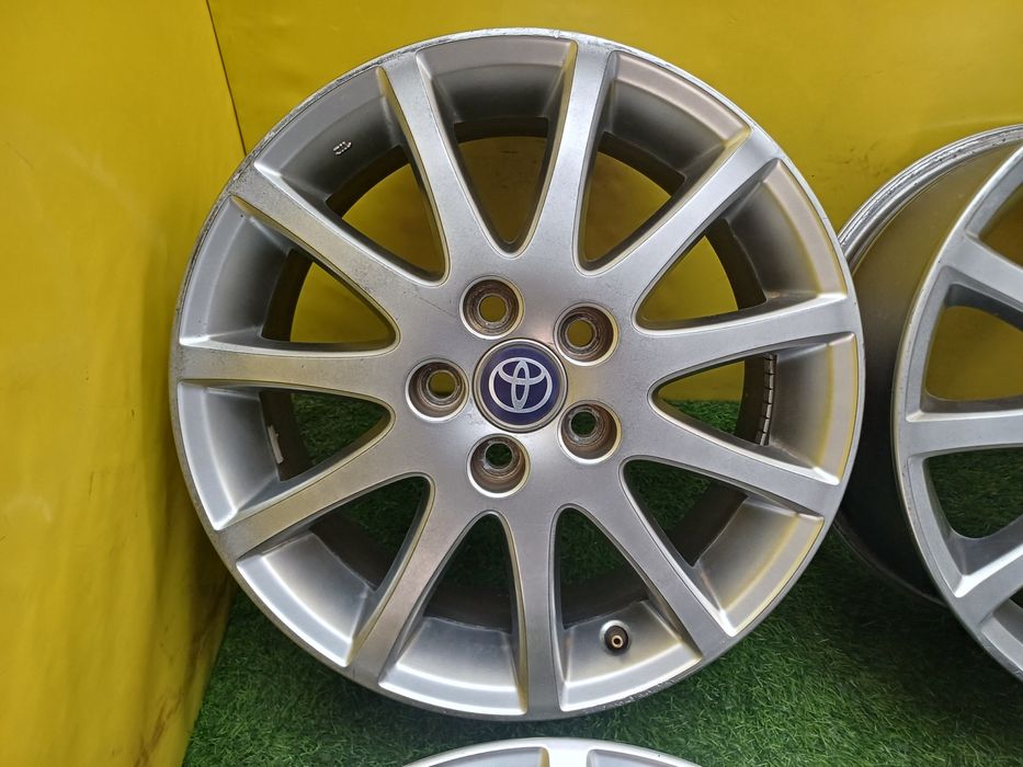 Диски R17 5x114.3 на Toyota.