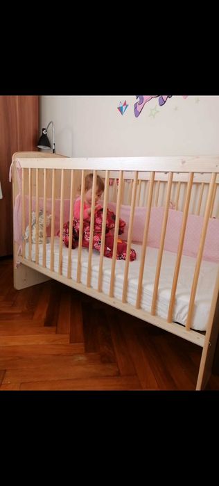 Vând pătuț+saltea cocos