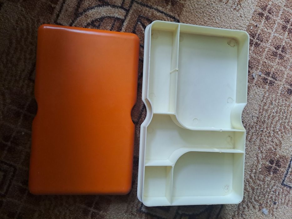 Шкатулки ,для ниток.и прочих принадлежностей