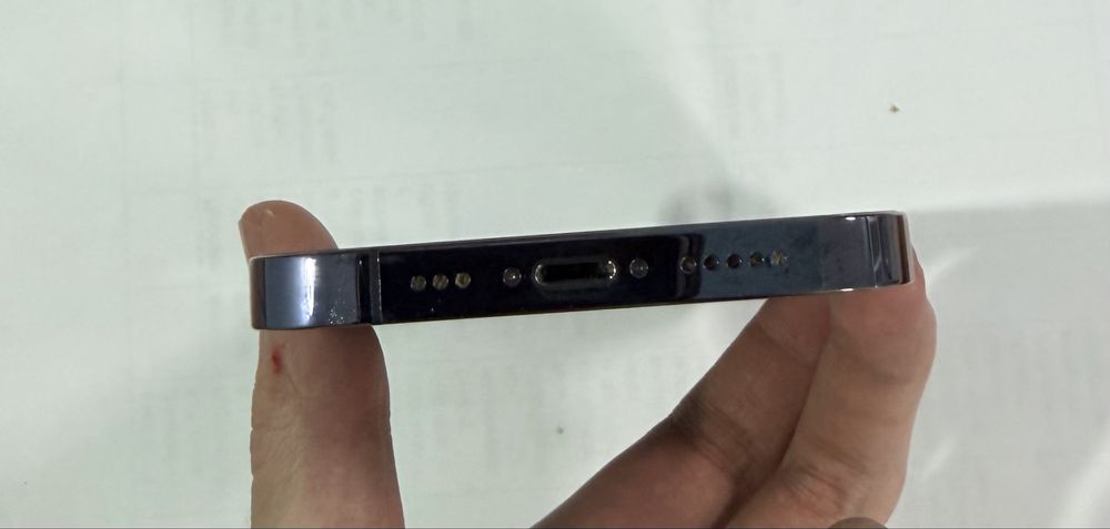 iPhone 14 Pro deep purple