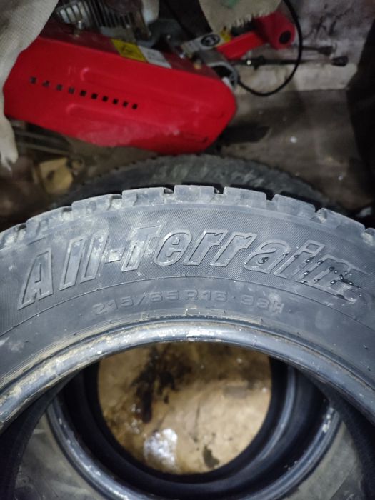 215/65/R16. Продам в отличном состоянии.