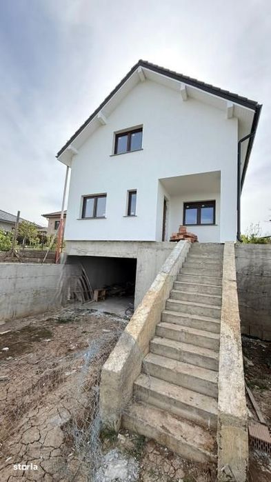 Casa individuala Jucu de Sus, garaj+2parcari, 3 dormitoare, 3 bai, gra