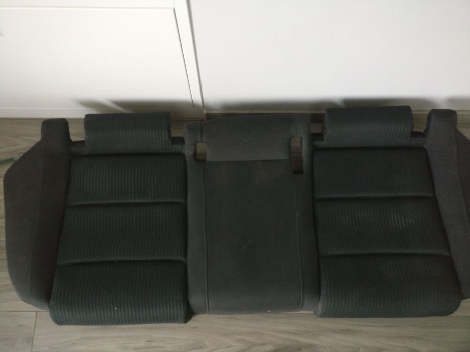 Vând Far dreapta audi A4 b6 si Bancheta Audi A4 b8 cu Isofix