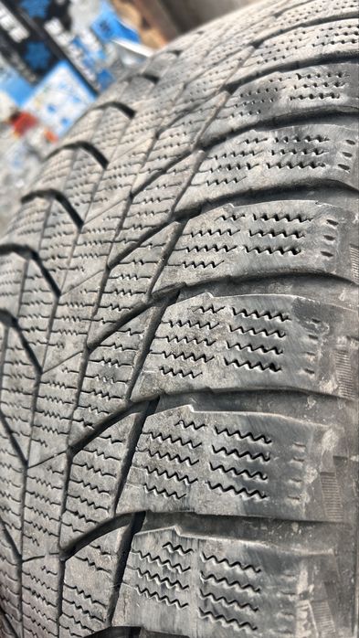 Зимные шины сред 25,55,17