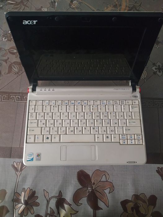 Acer aspire one zg5