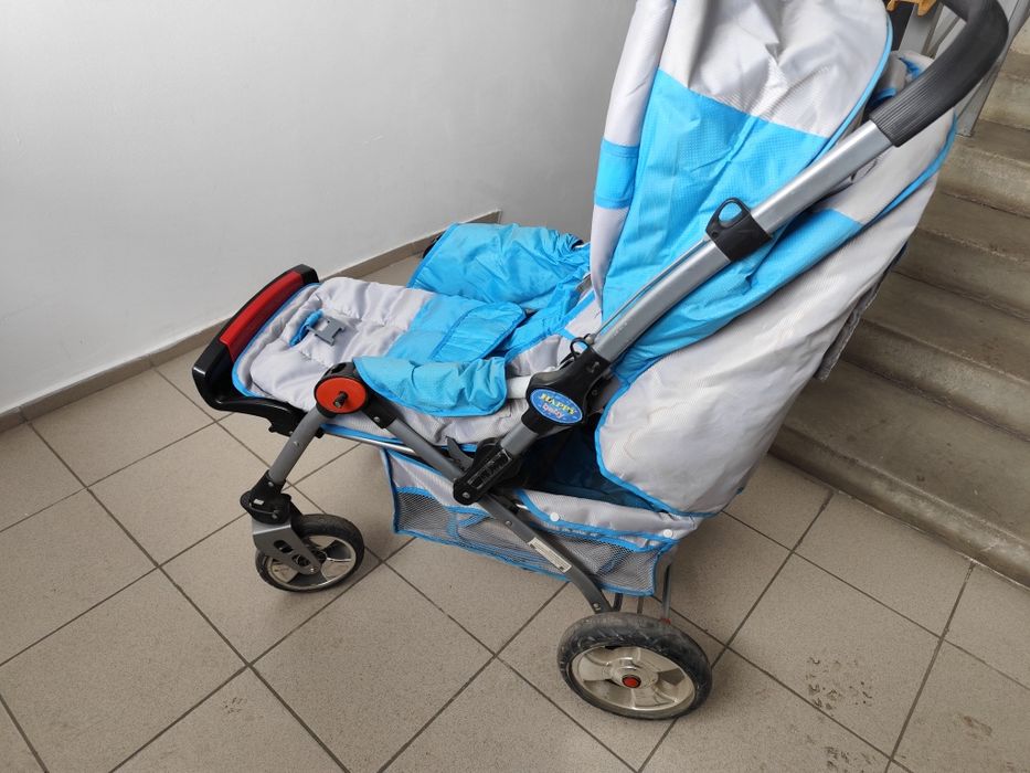 Продам коляску универсальную.