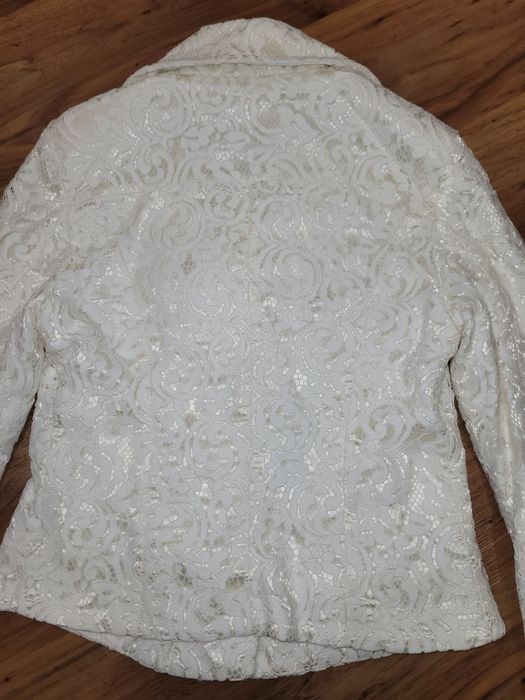 Нови сака на Lucy