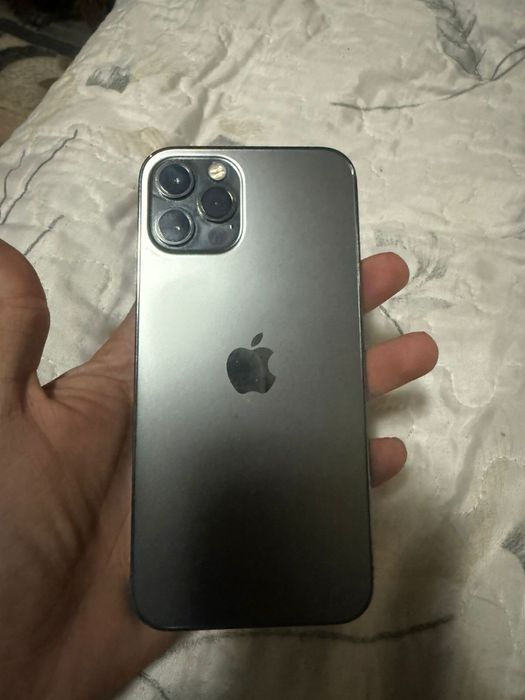 Айфон 12 про срочноо продам обмен нет