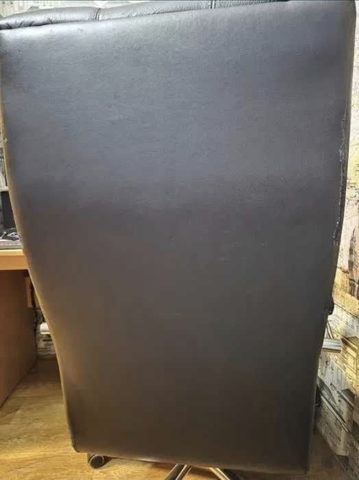 Кресло офисное (Эко-кожа)