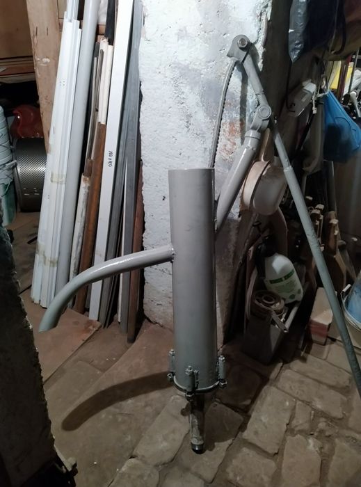 Ручная колонка для воды