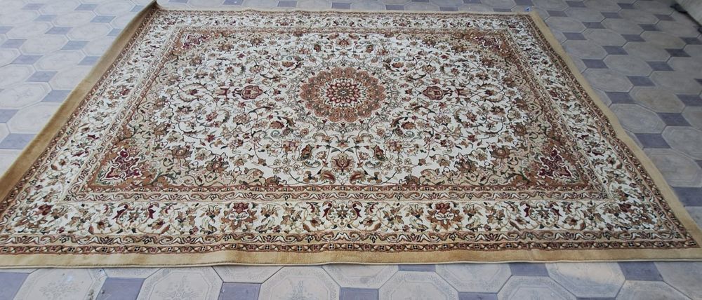 Кілем сатылады 2,5×3,5