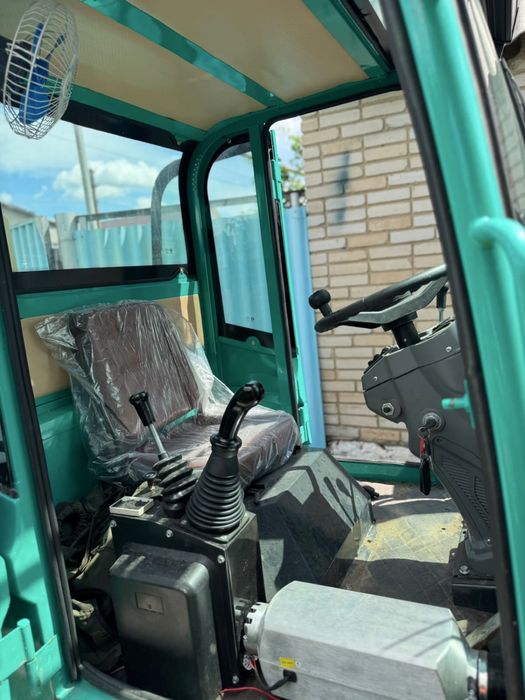 Продам мини погрузчик Talant 932