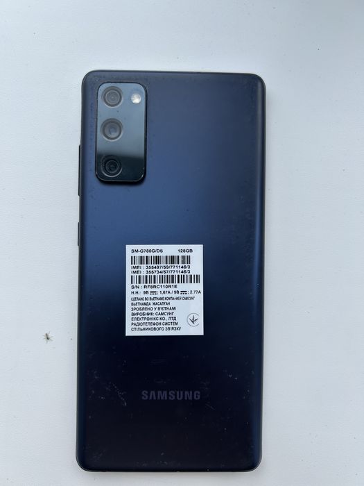 Samsung S20 Fe продам каробка все есть