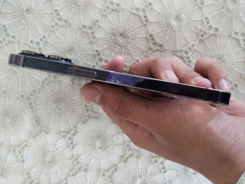 Iphone 14 pro deep purple