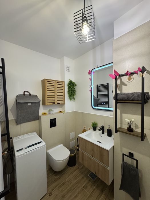 Inchiriez apartament  2 camere  48 mp + parcare ,Unirii cu Alexandri