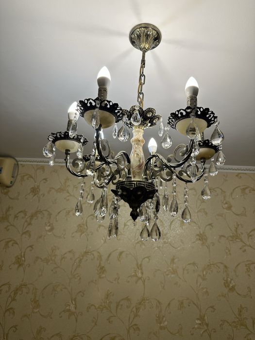 Люстра сатылады