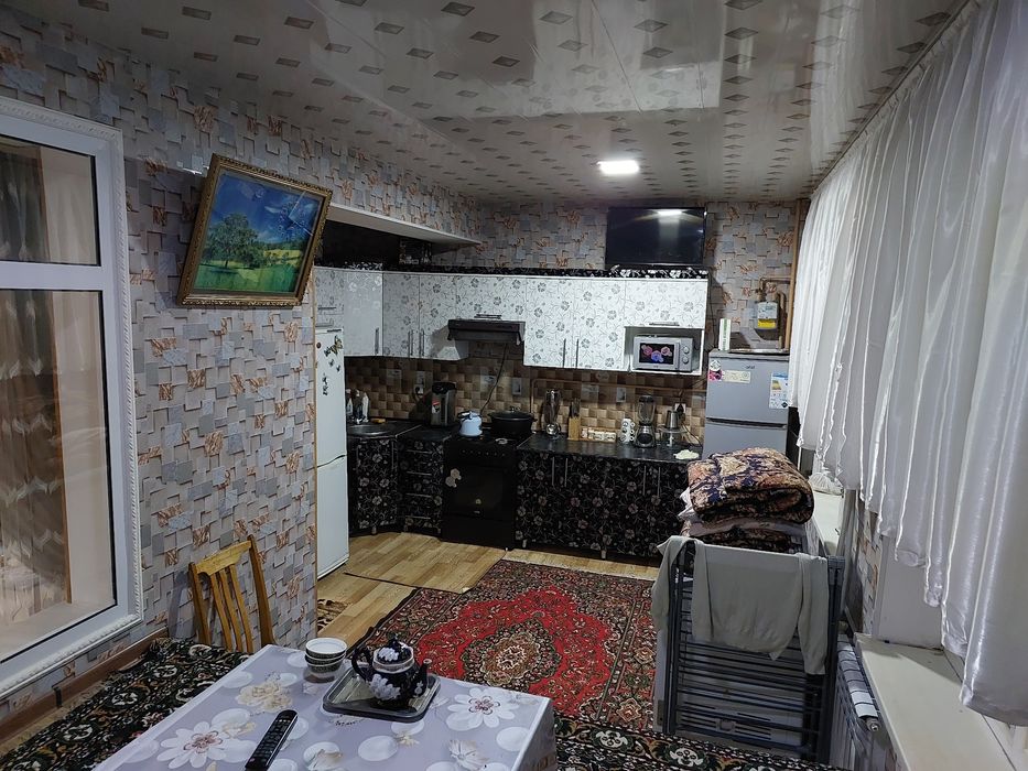 S.Ayniy dan Uy SOTILADI