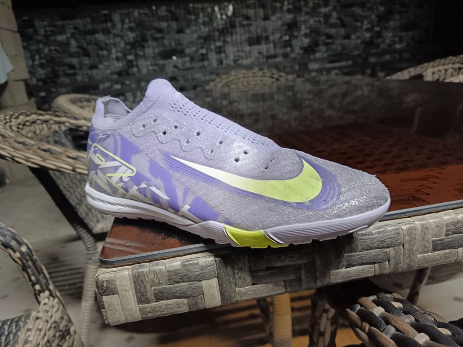 Сороконожки 40-размера Nike Mercurial Air Zoom Superfly 10 Elite FG