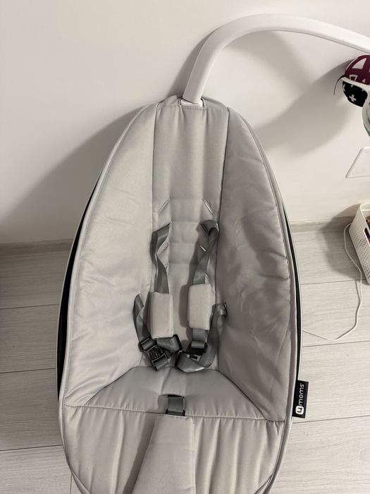 4 Moms Leagan electric MamaRoo 5.0 classic grey
