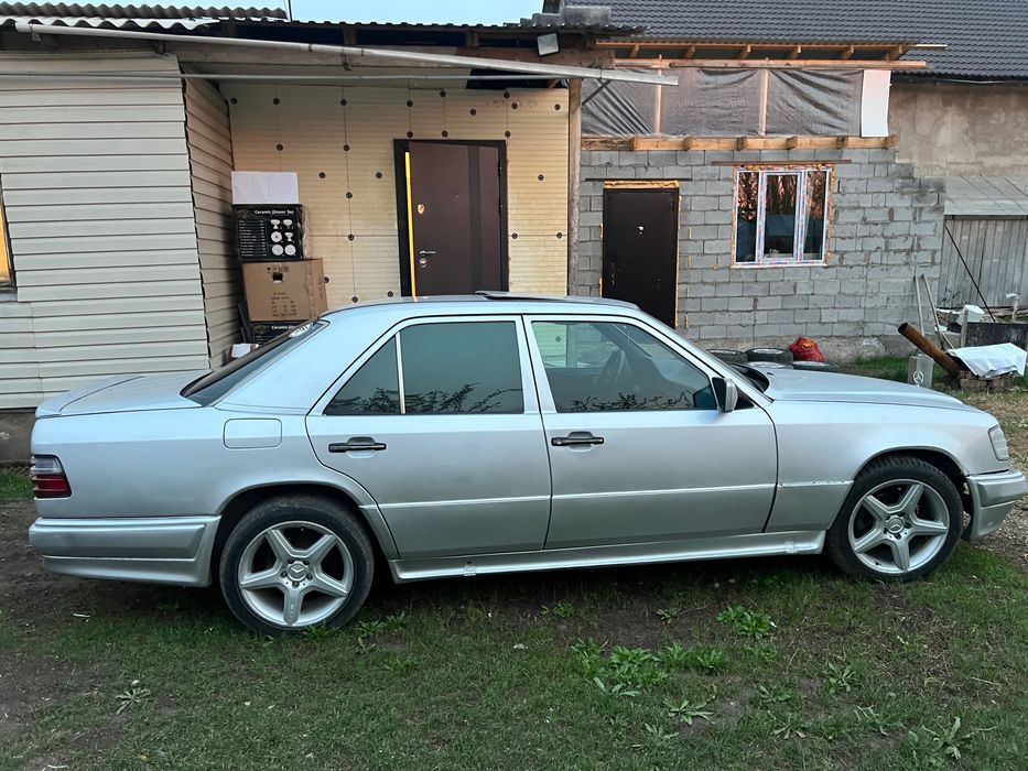 Продам Мерседес 2.8 срочно