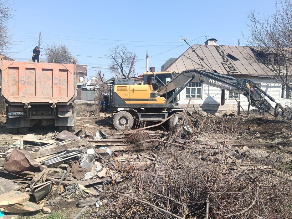 Демонтаж снос дом здани
