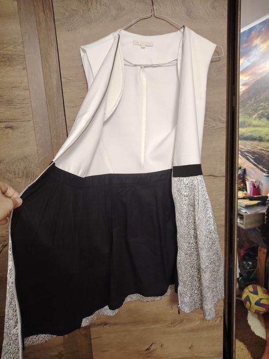 Rochie eleganta alb argintiu