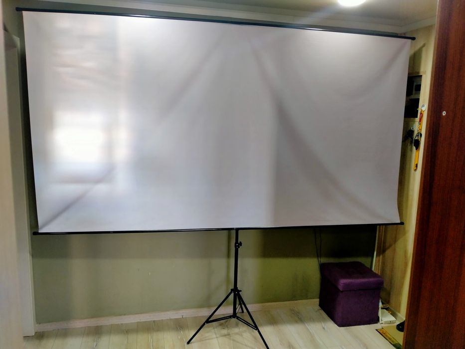 Экран для проектора