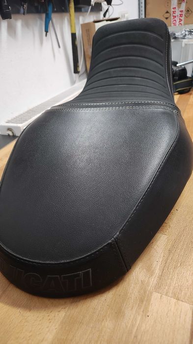 Parbriz bagaje laterale Ducati Scrambler