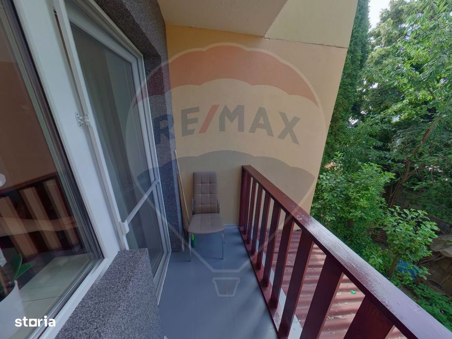 Apartament cu 3 camere de vânzare