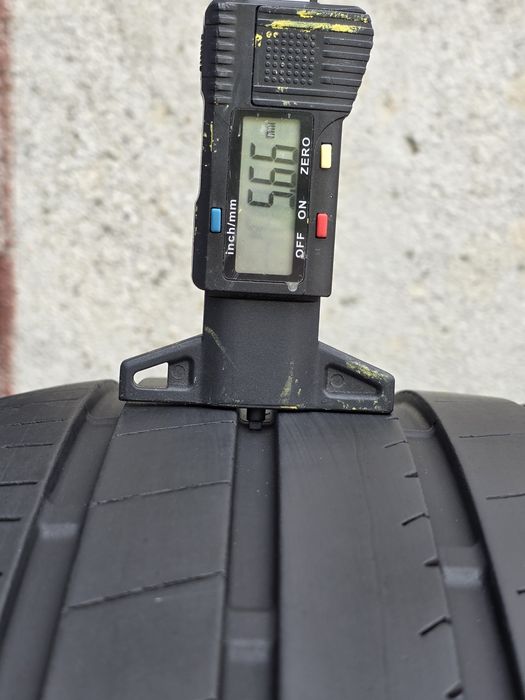 Vând două anvelope de vara Bridgestone turanza  225 45 19 dot 5122
