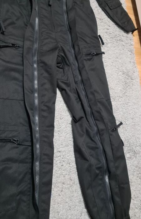 Vând combinezon Impermeabil