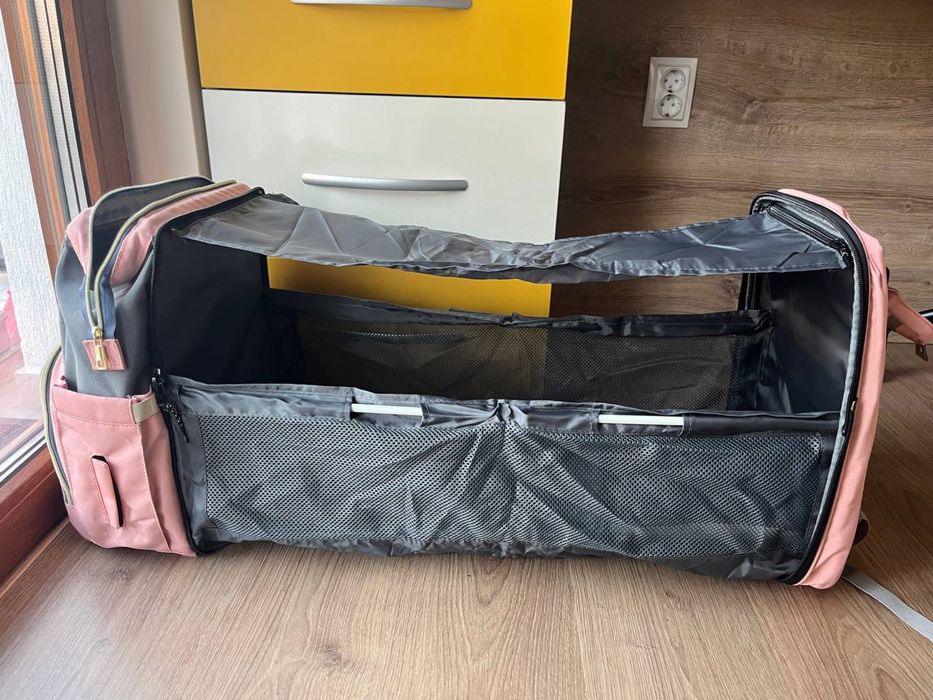 Многофункционална чанта за майки 2 в 1