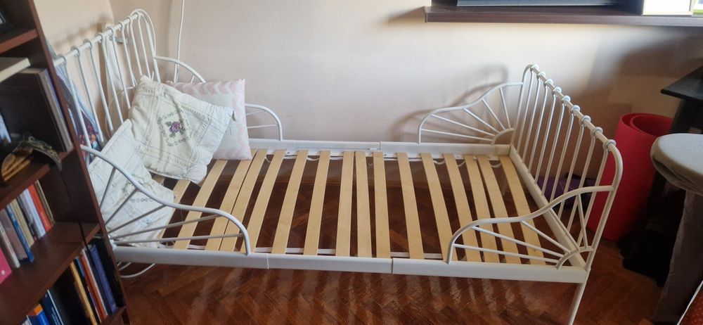 Cadru pat ikea din fier  si somiere