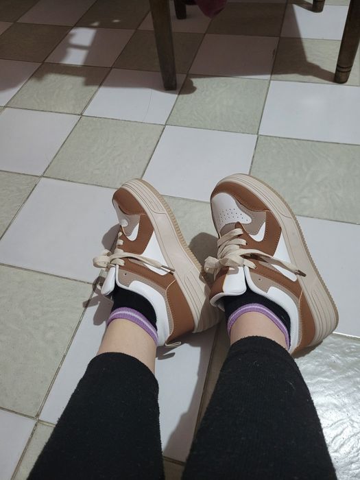 MUSK - Спортни обувки от еко кожа с контрасти, Бял/Сиво-кафяв/Канелено